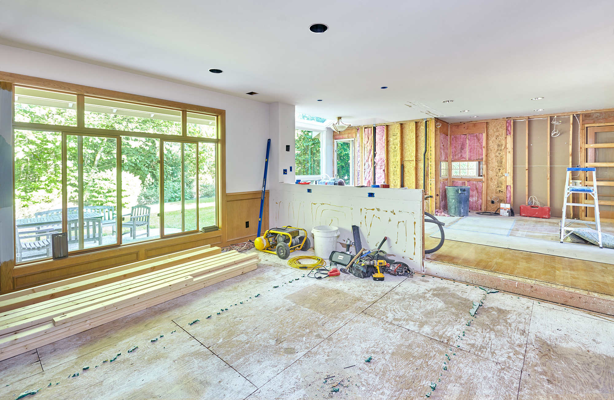 The Pros and Cons of Buying a Fixer-Upper